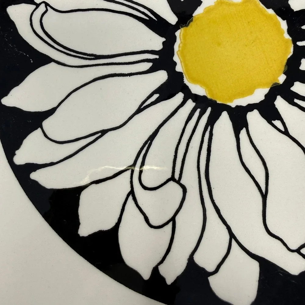 Royal Ironstone it's‎ a daisy 12